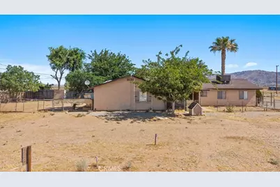 22935 Standing Rock, Apple Valley, CA 92307 - Photo 28