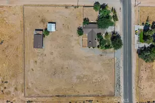 22935 Standing Rock, Apple Valley, CA 92307 - Photo 34
