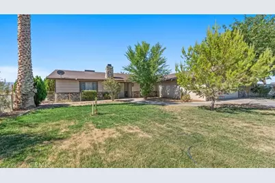 22935 Standing Rock, Apple Valley, CA 92307 - Photo 2