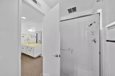 5642 Vinevale, La Palma, CA 90623 - Photo 32