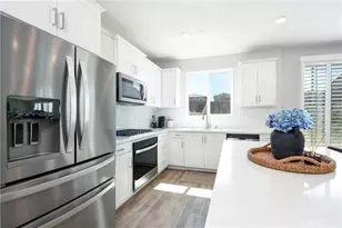 26220 Bergen Ct, Corona, CA 92883 - Photo 4