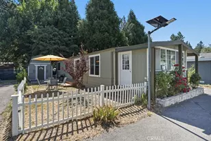 22899 Byron Rd, Crestline, CA 92325 - Photo 26