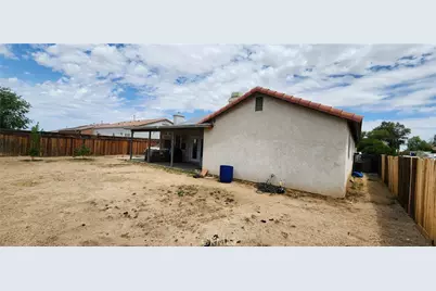 15009 Hopland, Victorville, CA 92394 - Photo 32