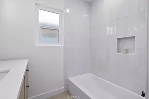 3861 S Norton Ave, Los Angeles, CA 90008 - Photo 32
