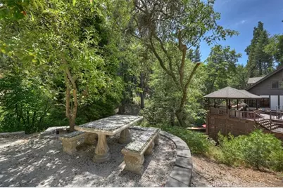 31221 Old City Creek, Running Springs, CA 92382 - Photo 8