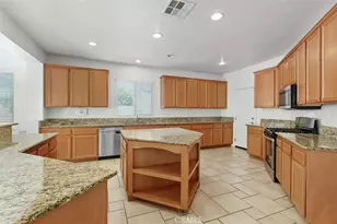 11303 Apple Canyon Ln, Riverside, CA 92503 - Photo 12