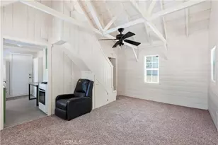 369 Log, Crestline, CA 92325 - Photo 8