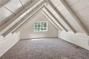 369 Log, Crestline, CA 92325 - Photo 20