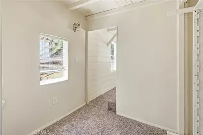 369 Log, Crestline, CA 92325 - Photo 14