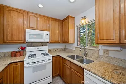 750 Grass Valley, Lake Arrowhead, CA 92352 - Photo 12