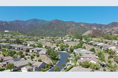 23915 Augusta, Corona, CA 92883 - Photo 22