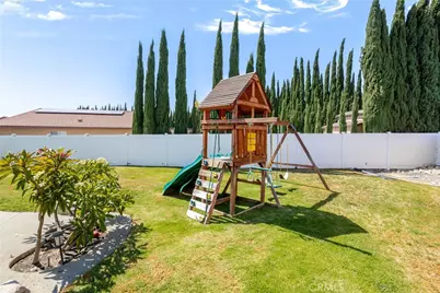 3263 Verbena, Rialto, CA 92377 - Photo 22