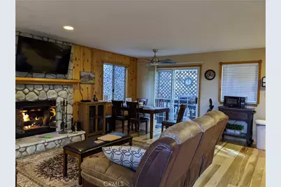 23819 Scenic Drive, Crestline, CA 92325 - Photo 6