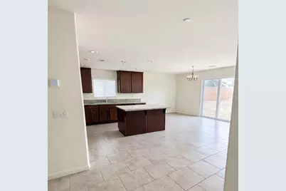 2035 W Chianti Way, Hanford, CA 93230 - Photo 4