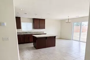 2035 W Chianti Way, Hanford, CA 93230 - Photo 4