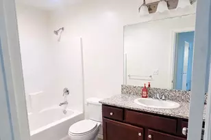 2035 W Chianti Way, Hanford, CA 93230 - Photo 14