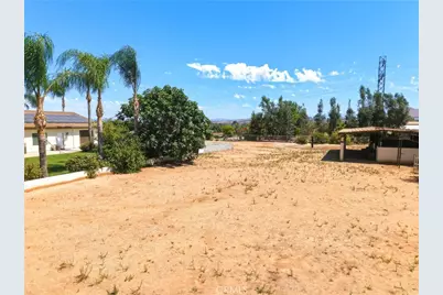 5685 Oak Tree Cir, Jurupa Valley, CA 92509 - Photo 58