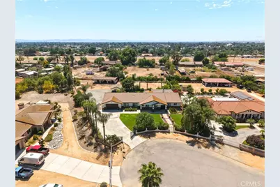 5685 Oak Tree Cir, Jurupa Valley, CA 92509 - Photo 48
