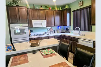 12335 Dandelion Way, Victorville, CA 92392 - Photo 28