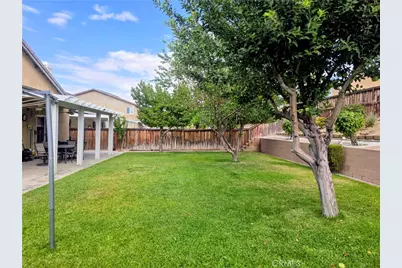 12335 Dandelion Way, Victorville, CA 92392 - Photo 32