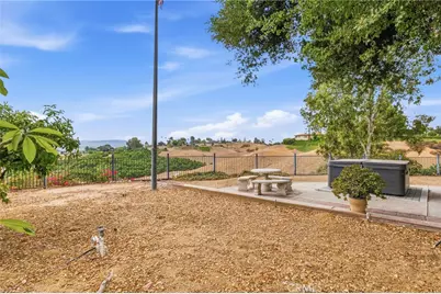 31016 E Sunset Drive, Redlands, CA 92373 - Photo 38