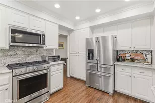 31016 E Sunset Dr, Redlands, CA 92373 - Photo 10
