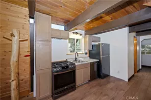 28673 Manitoba, Lake Arrowhead, CA 92352 - Photo 14