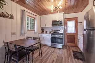 42855 Willow Ave, Big Bear Lake, CA 92315 - Photo 8