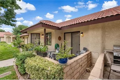 19233 Elm, Apple Valley, CA 92308 - Photo 2