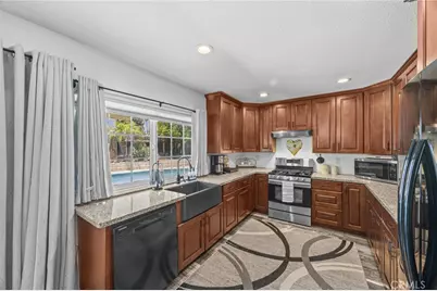 2752 Litchfield Drive, Riverside, CA 92503 - Photo 14