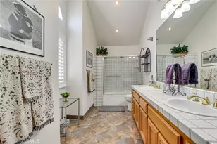 10389 Walnut Grove Ct, Yucaipa, CA 92399 - Photo 24