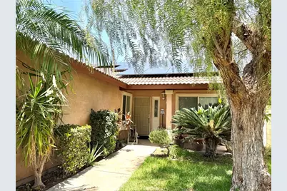 15184 Macadamia Court, Fontana, CA 92335 - Photo 2