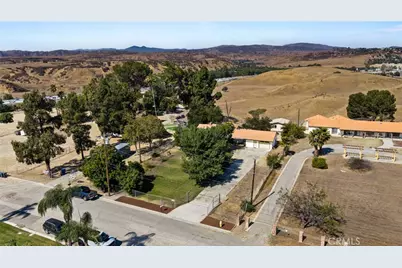 12978 11th, Yucaipa, CA 92399 - Photo 2