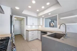2782 Longwood Ct, Costa Mesa, CA 92626 - Photo 10