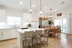 15686 Parry Peak Dr, Fontana, CA 92336 - Photo 6