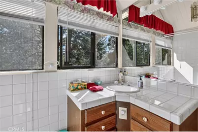 27427 Pinewood, Blue Jay, CA 92317 - Photo 28