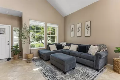 7333 Yellow Jasmine, Highland, CA 92346 - Photo 6