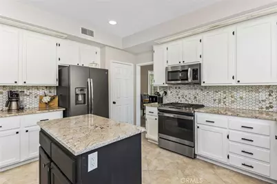7333 Yellow Jasmine, Highland, CA 92346 - Photo 18