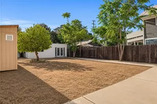 212 11th St, Redlands, CA 92374 - Photo 32