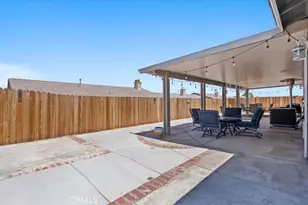 13230 Dos Palmas, Victorville, CA 92392 - Photo 26