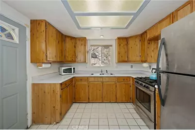 38661 Talbot Drive, Big Bear Lake, CA 92315 - Photo 18