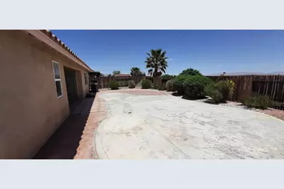 13231 Butte Avenue, Victorville, CA 92395 - Photo 14