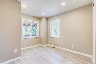 33350 Robin Drive, Green Valley Lake, CA 92341 - Photo 10