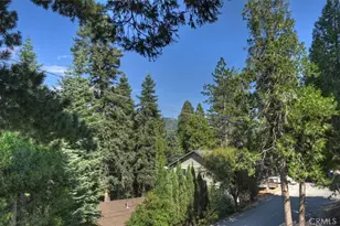 1050 Jungfrau, Crestline, CA 92325 - Photo 8