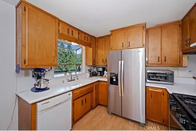 1050 Jungfrau, Crestline, CA 92325 - Photo 10