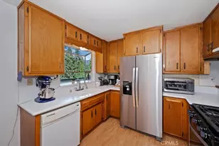 1050 Jungfrau, Crestline, CA 92325 - Photo 10