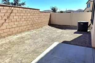 31367 Trappers Loop, Winchester, CA 92596 - Photo 12