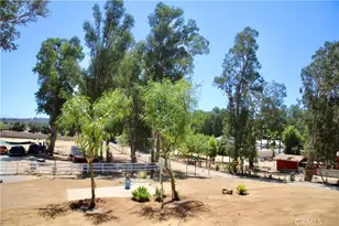 28480 Red Gum Dr, Lake Elsinore, CA 92532 - Photo 16