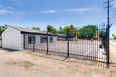 19620 Temescal Canyon, Corona, CA 92881 - Photo 2