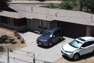 11401 Holmes Ave, Jurupa Valley, CA 91752 - Photo 8